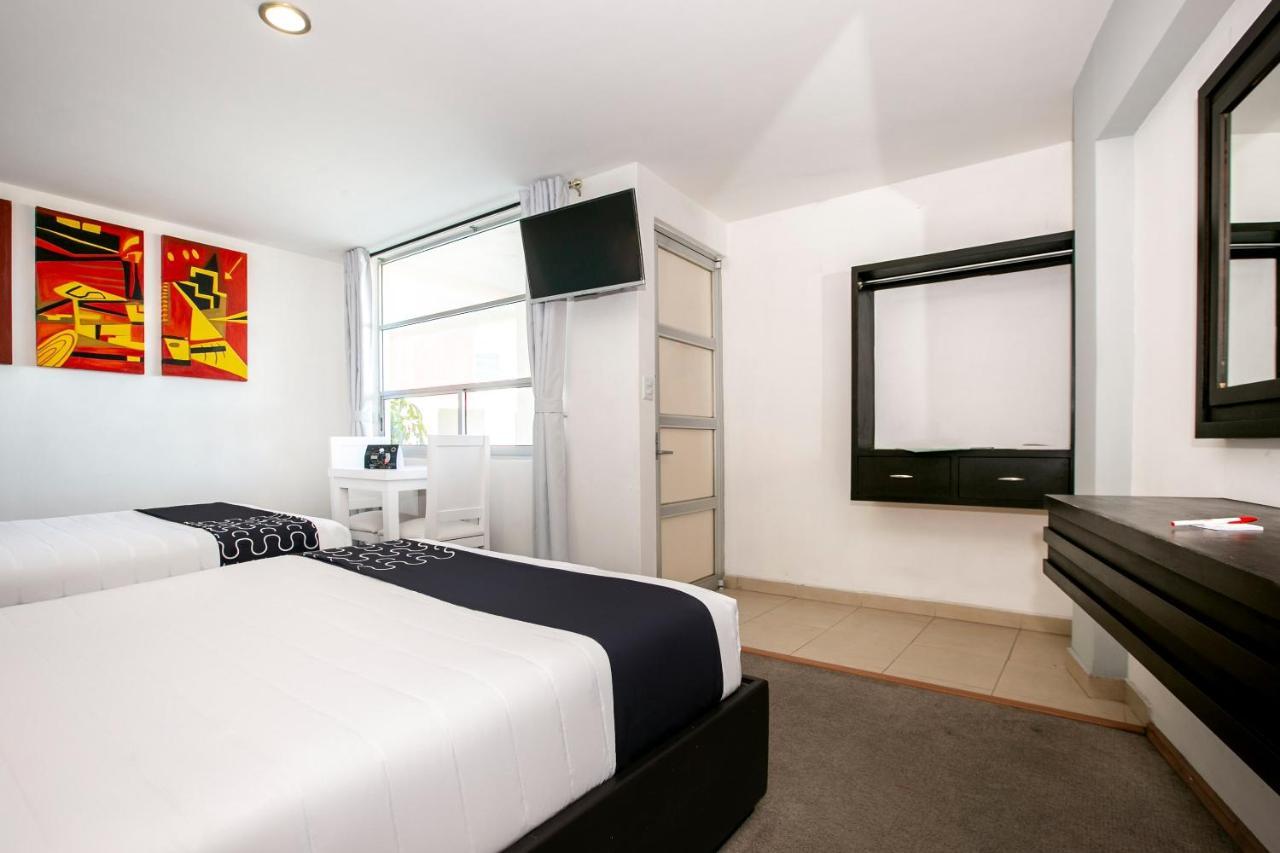 Capital O Hotel Euro Confort Pachuca Esterno foto