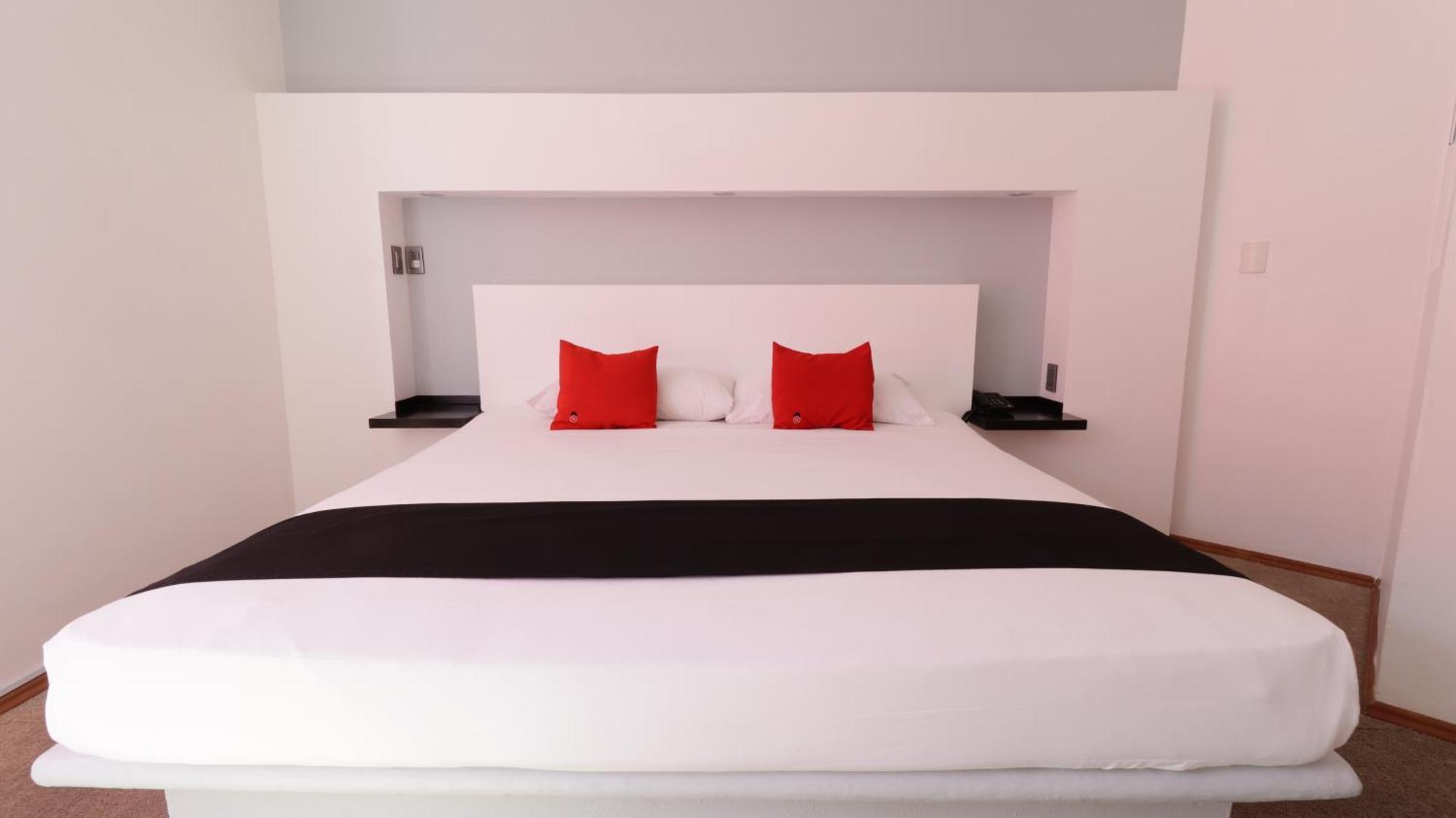 Capital O Hotel Euro Confort Pachuca Esterno foto